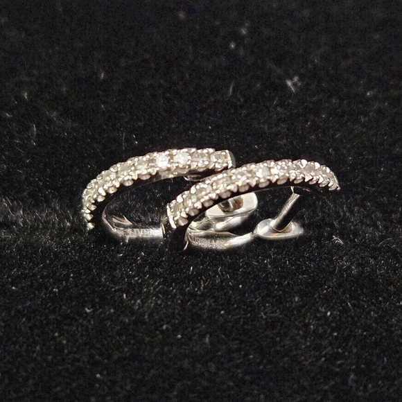 Liven Co 14K White Gold Diamond Huggies Petite Earrings - Picture 8 of 10